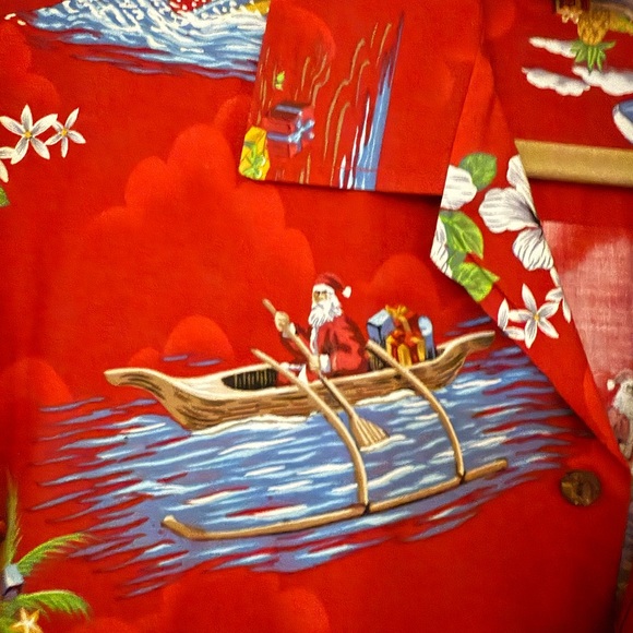 EUC Pacific Legend Men’s L Xmas Santa Hawaiian Shirt - Picture 6 of 9